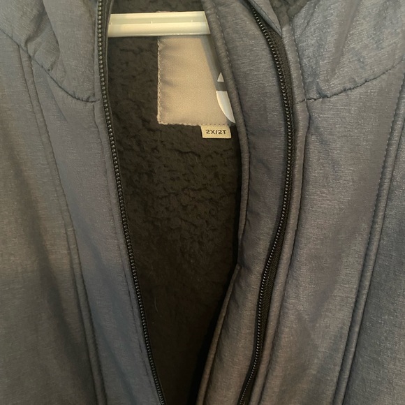 NWOT. Women’s fall/winter jacket - Picture 3 of 3